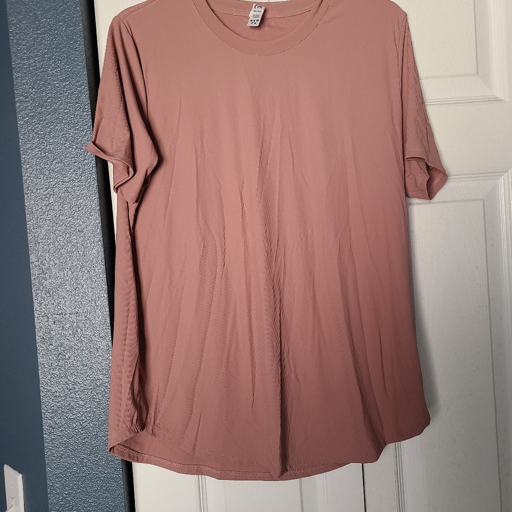 Zyia poppy primo tee size xl GUC
